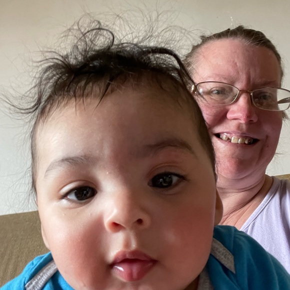 Meet your Posher, Carin - Picture 5 of 5